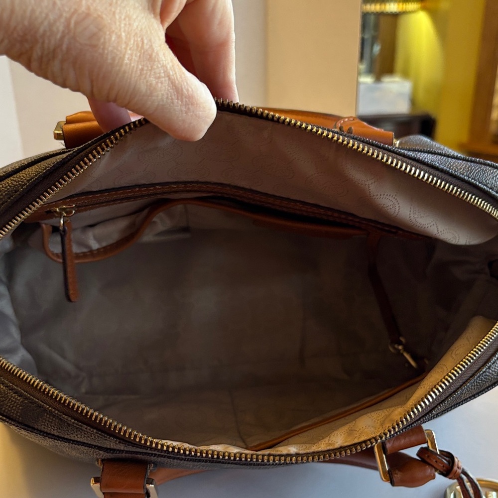 Michael Kors Logo Satchel NO CALL OUTS 13” x 10” x 6” Deep - Picture 9 of 10